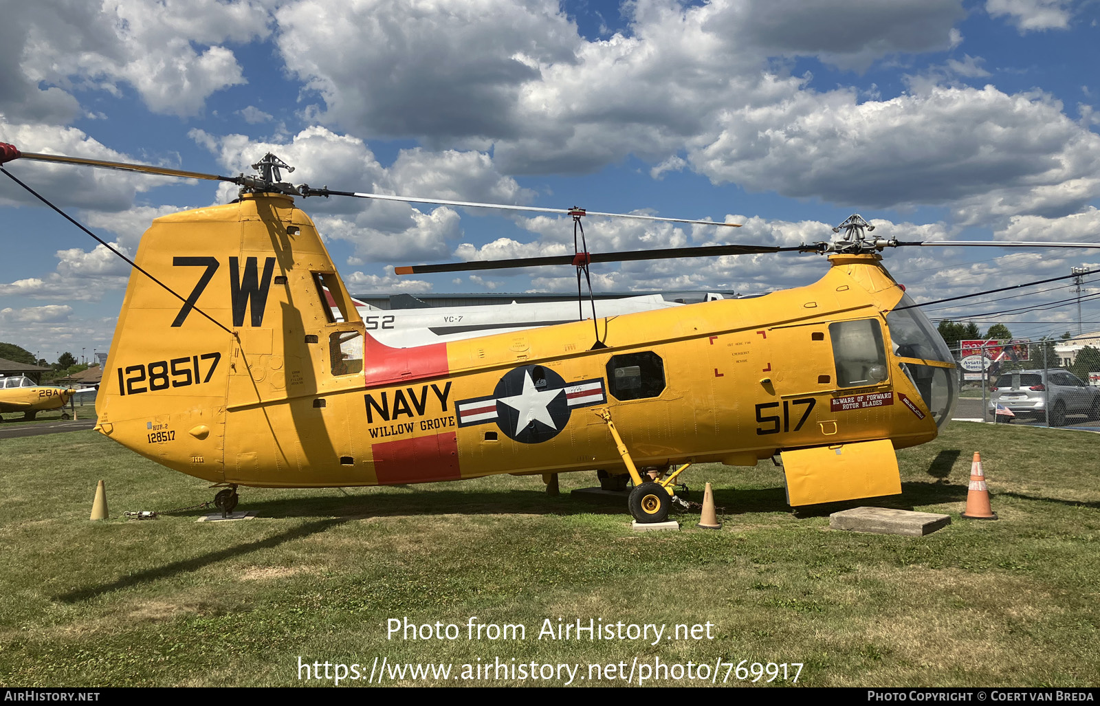 Aircraft Photo of 128517 | Piasecki UH-25B Retriever | USA - Navy | AirHistory.net #769917