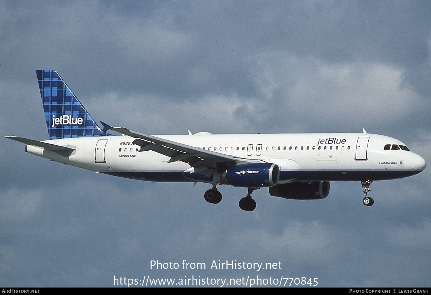 Aircraft Photo of N585JB | Airbus A320-232 | JetBlue Airways | AirHistory.net #770845