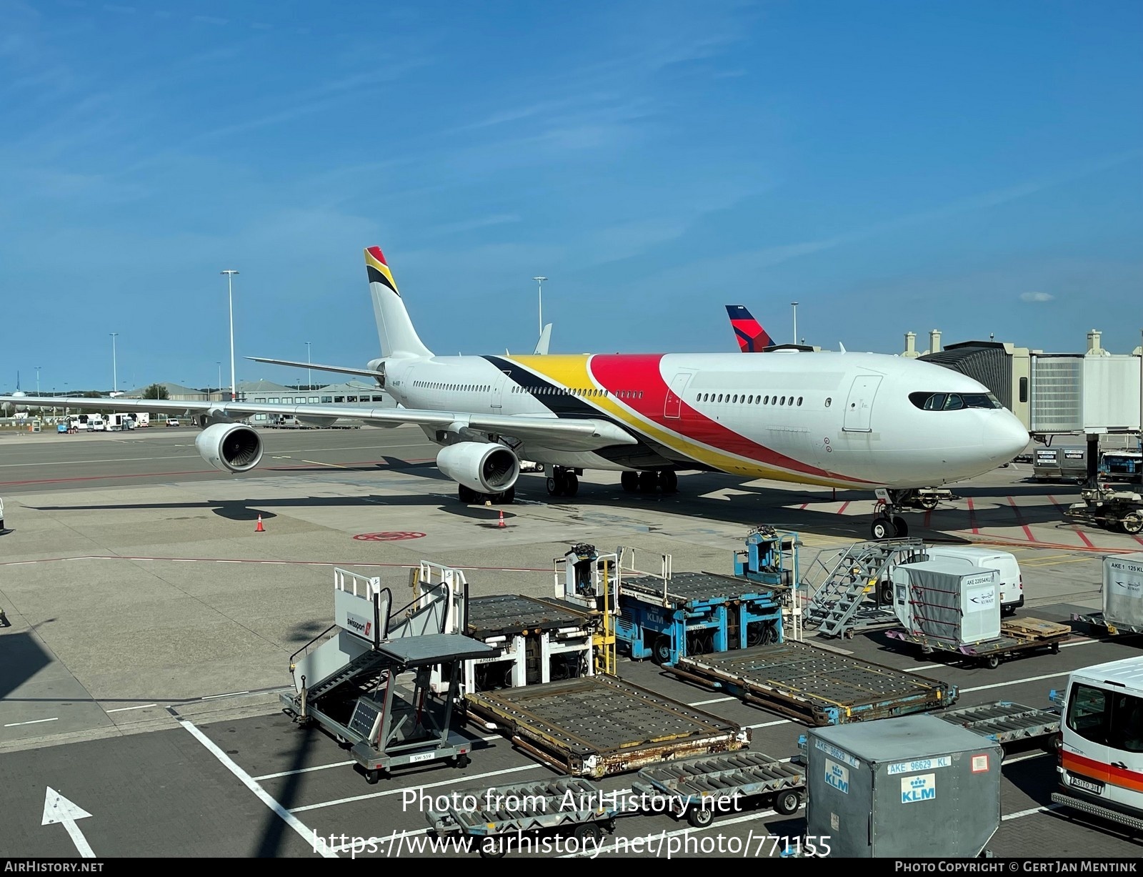 Aircraft Photo of 9H-AHUB | Airbus A340-313E | AirHistory.net #771155