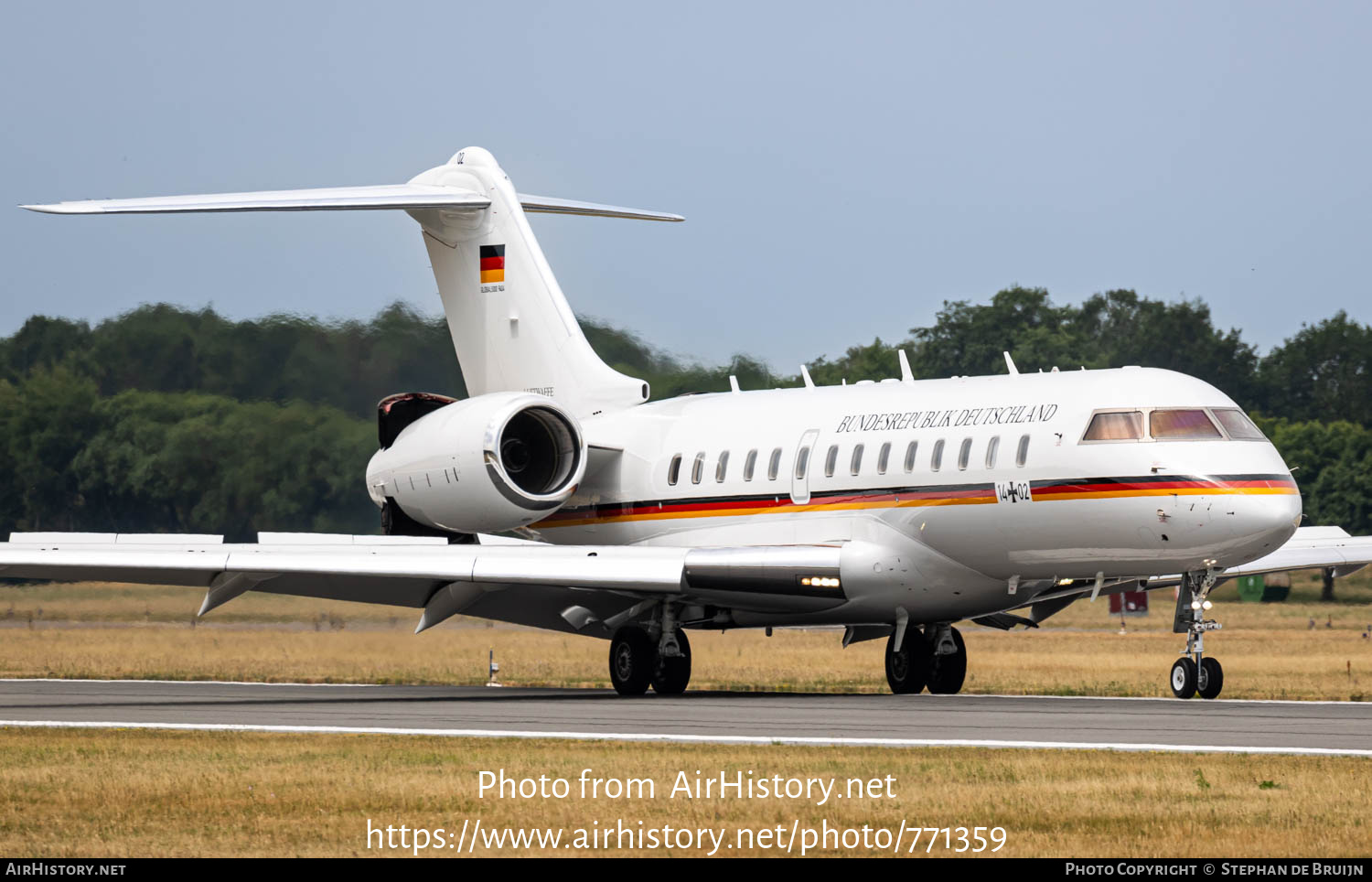 Aircraft Photo of 1402 | Bombardier Global 5000 (BD-700-1A11) | Germany - Air Force | AirHistory.net #771359