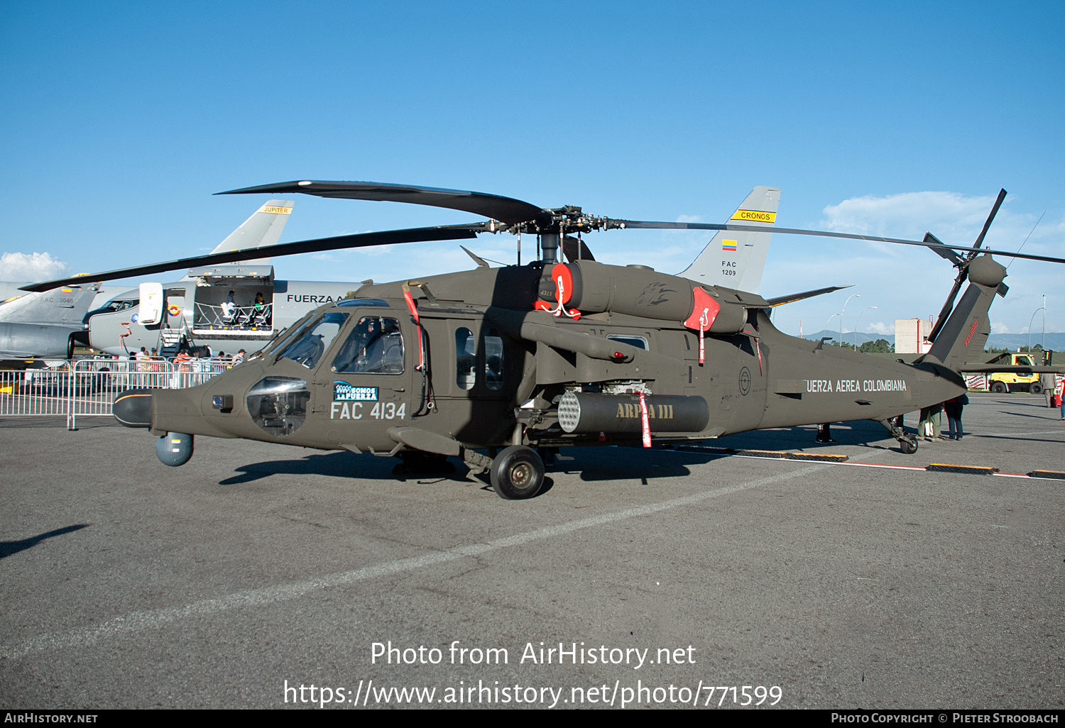 Aircraft Photo of FAC4134 | Sikorsky UH-60L Arpía III Halcon (S-70A) | Colombia - Air Force | AirHistory.net #771599