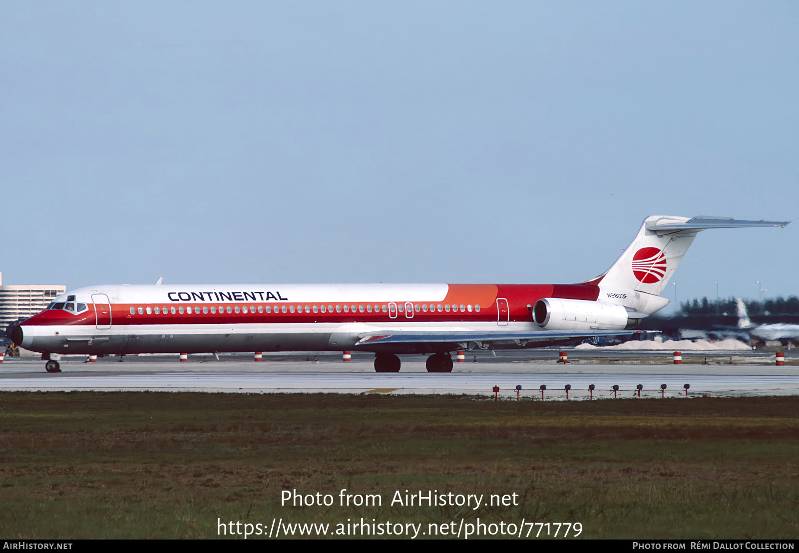 Aircraft Photo of N9803F | McDonnell Douglas MD-82 (DC-9-82) | Continental Airlines | AirHistory.net #771779