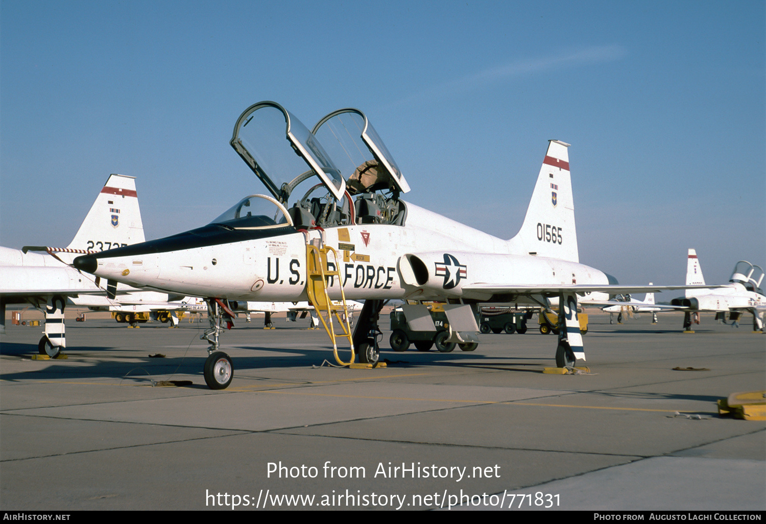 Aircraft Photo of 70-1565 / 01565 | Northrop T-38A Talon | USA - Air Force | AirHistory.net #771831