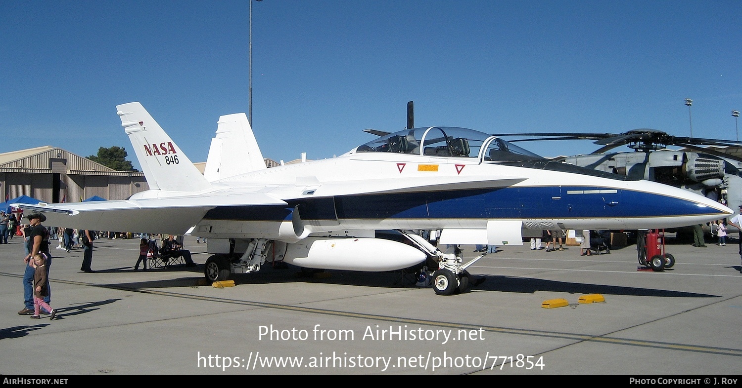 Aircraft Photo of N846NA / NASA 846 | McDonnell Douglas F/A-18B Hornet | NASA - National Aeronautics and Space Administration | AirHistory.net #771854