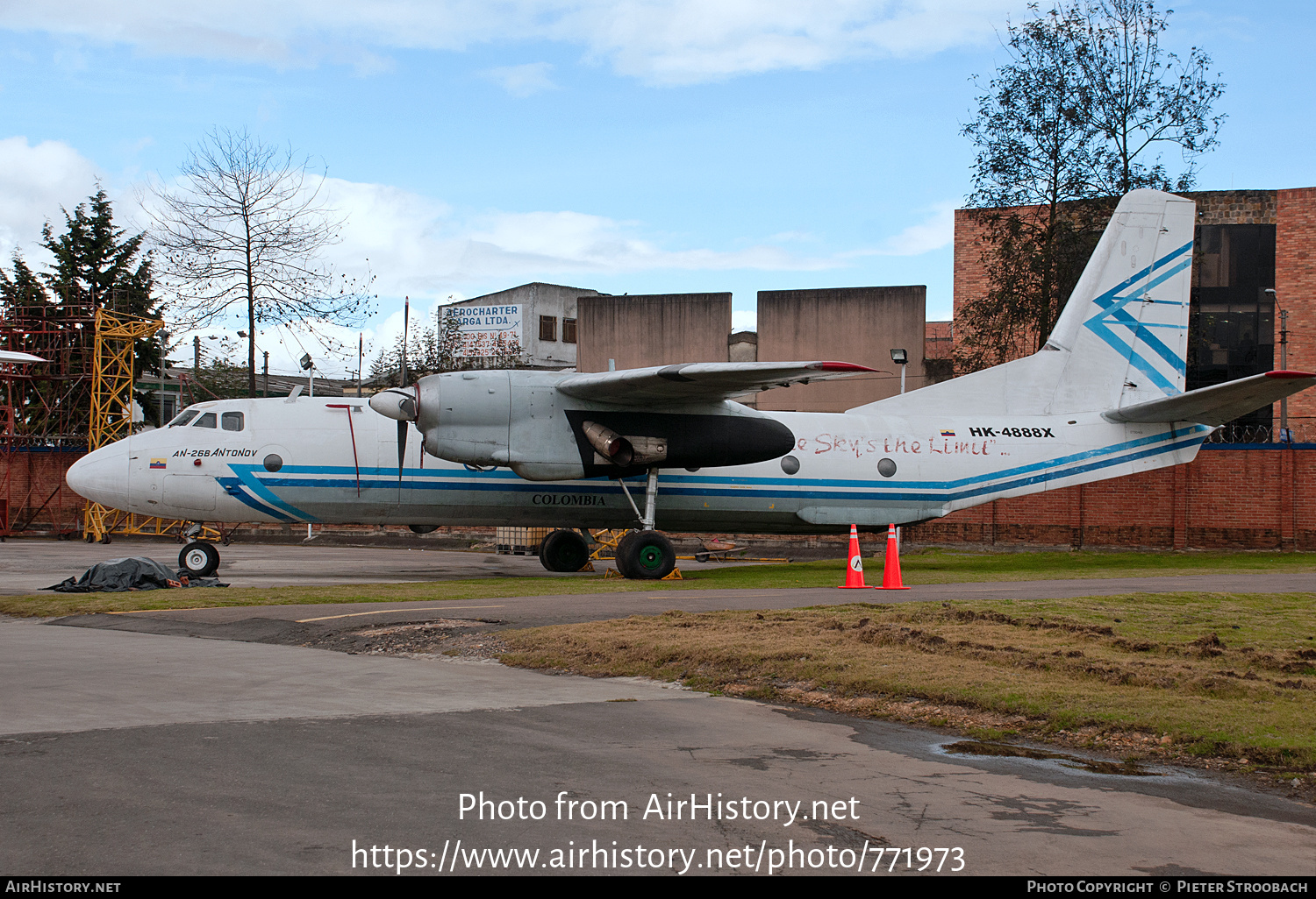 Aircraft Photo of HK-4888X | Antonov An-26B | Avialeasing | AirHistory.net #771973