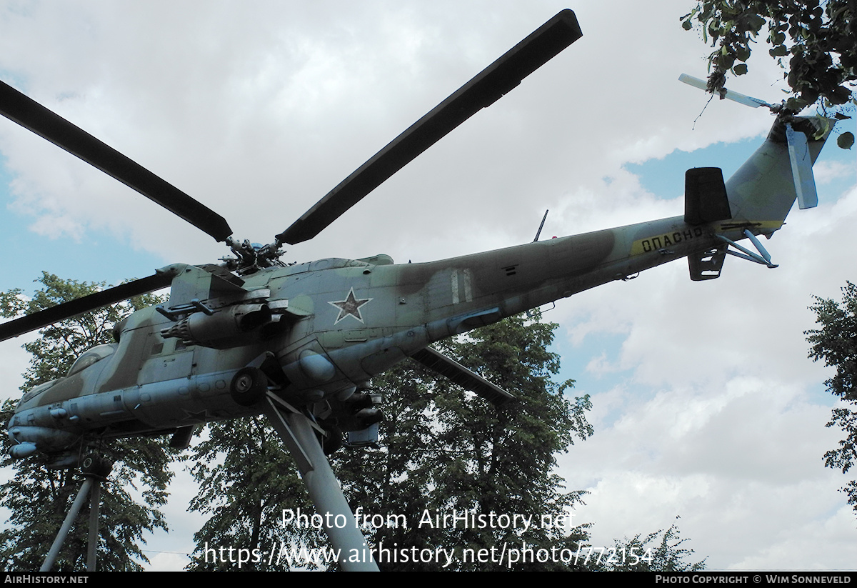 Aircraft Photo of 11 white | Mil Mi-24P | Belarus - Air Force | AirHistory.net #772154