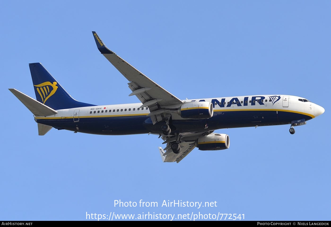 Aircraft Photo of 9H-QAV | Boeing 737-8AS | Ryanair | AirHistory.net #772541