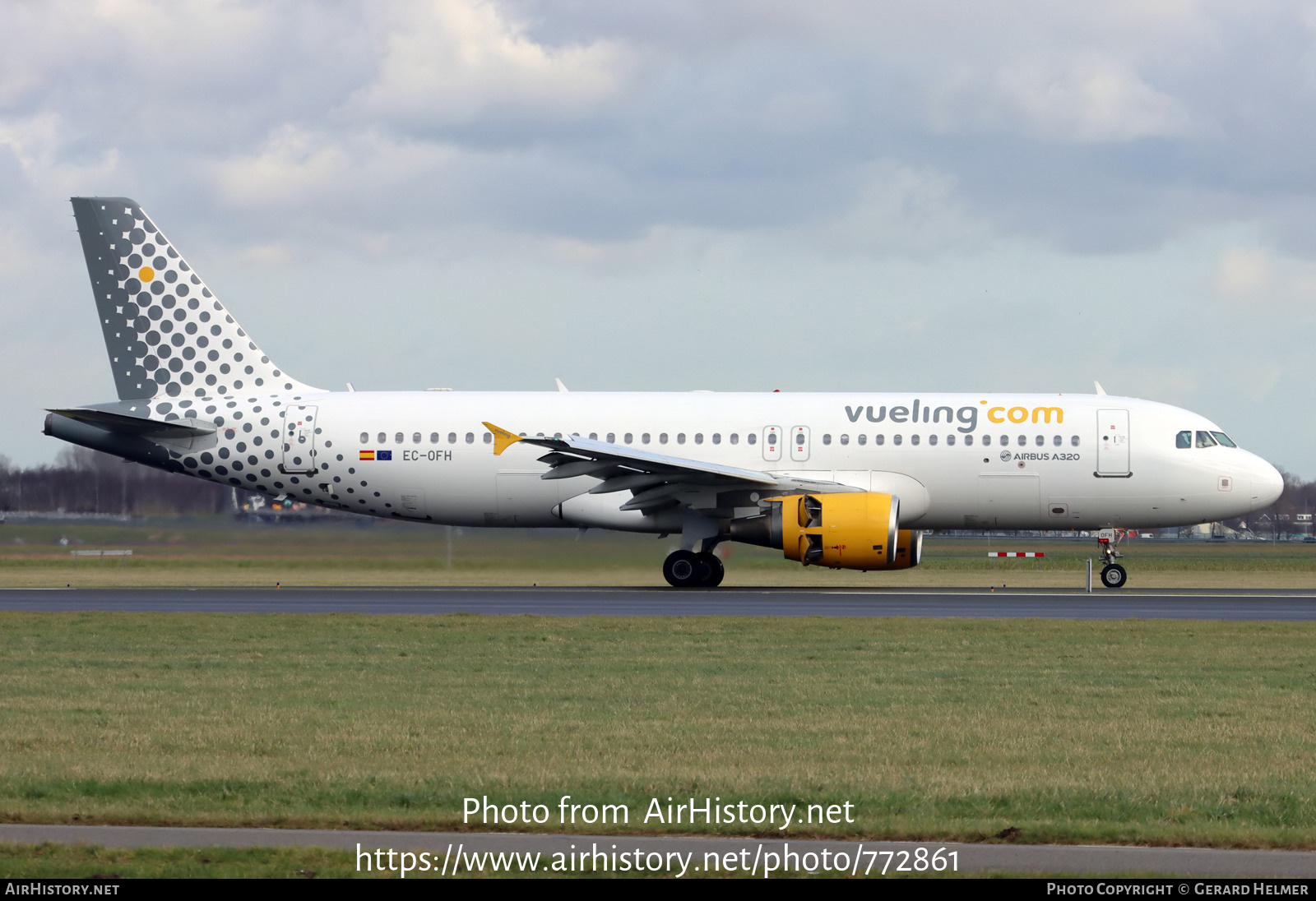 Aircraft Photo of EC-OFH | Airbus A320-216 | Vueling Airlines | AirHistory.net #772861