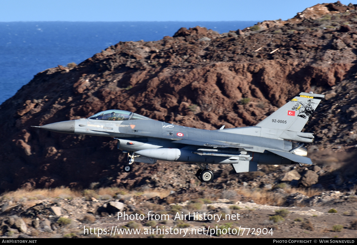 Aircraft Photo of 92-0005 | Lockheed F-16CG Fighting Falcon | Turkey - Air Force | AirHistory.net #772904