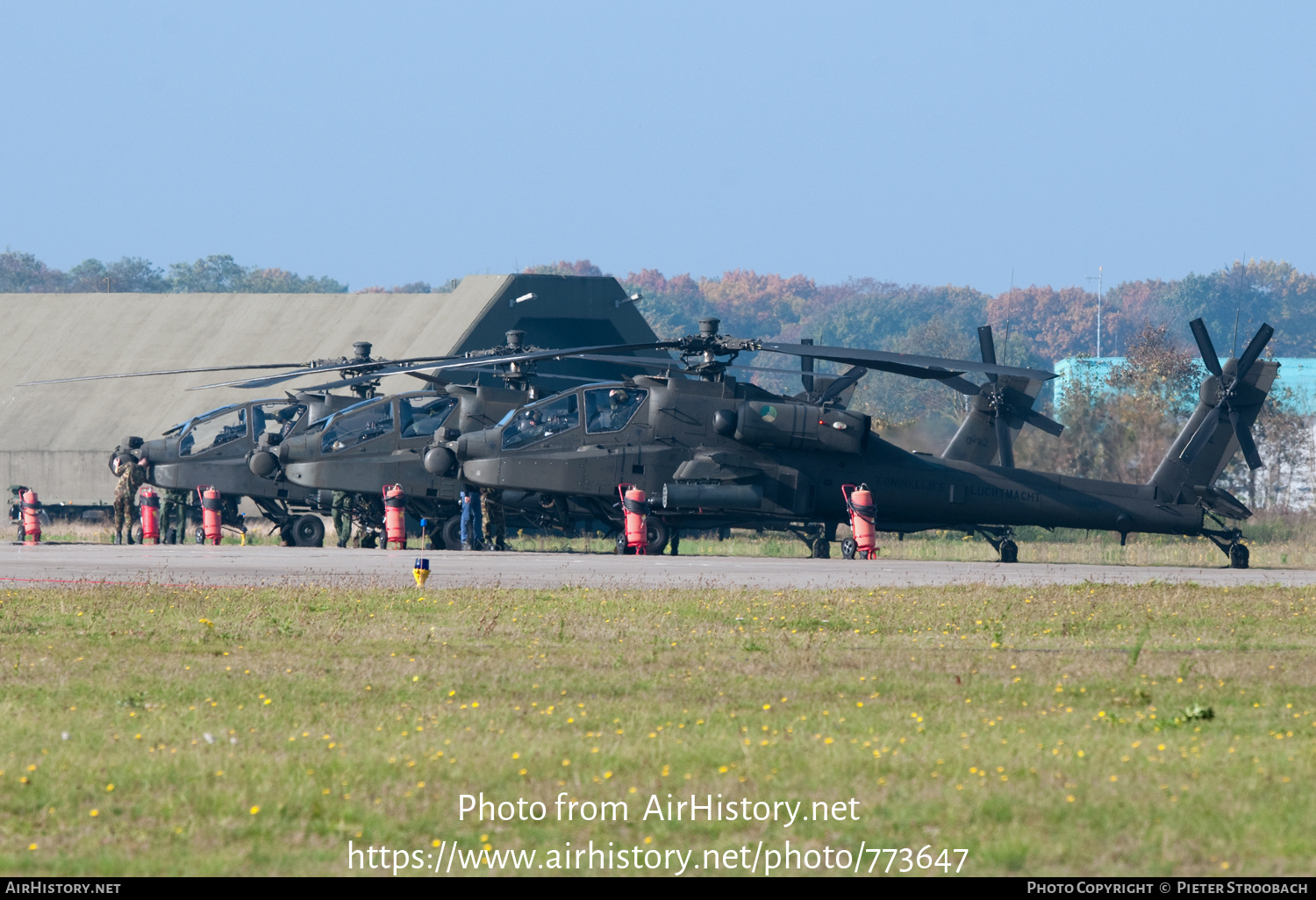 Aircraft Photo of Q-04 | Boeing AH-64D Apache | Netherlands - Air Force | AirHistory.net #773647