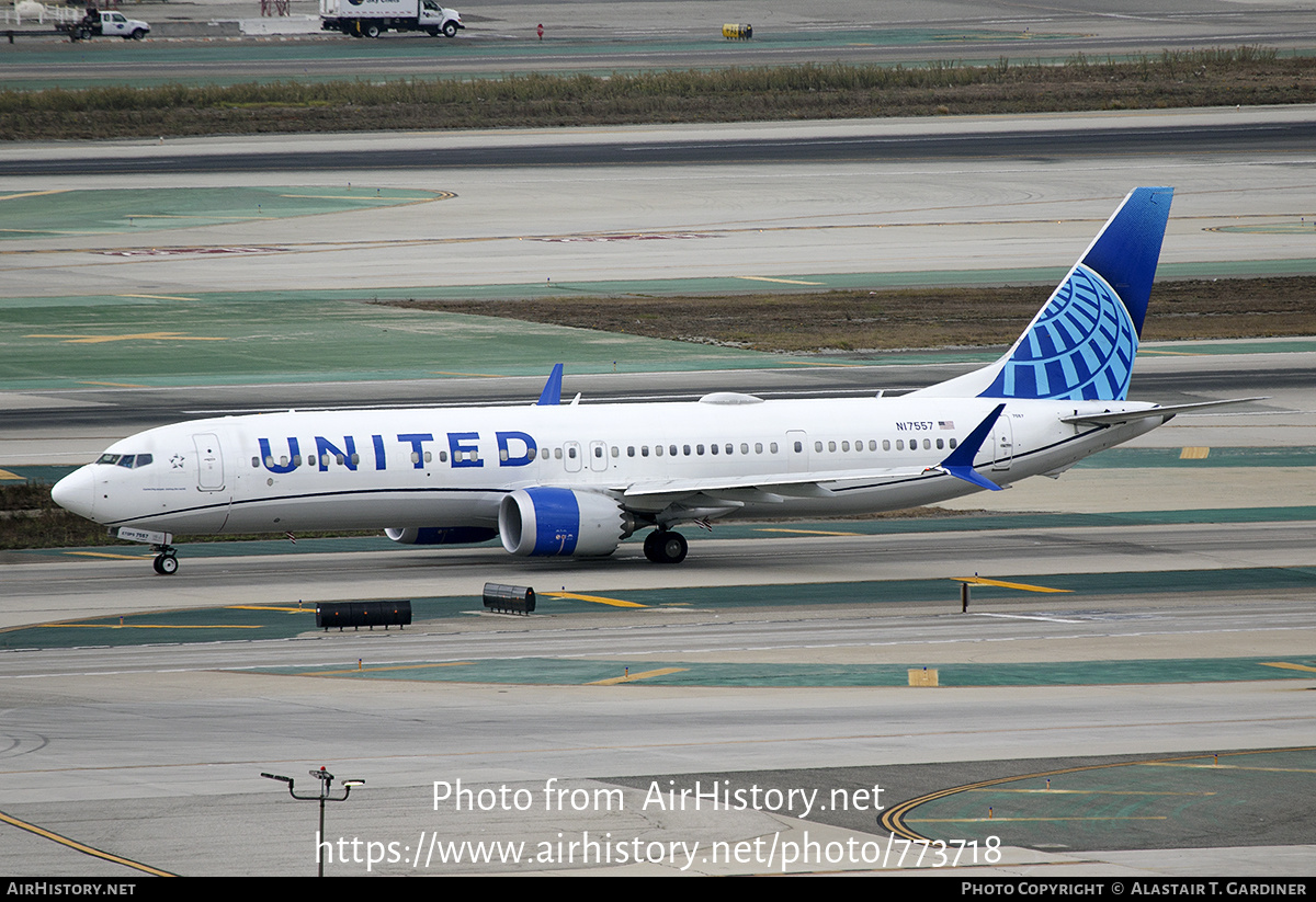 Aircraft Photo of N17557 | Boeing 737-9 Max 9 | United Airlines | AirHistory.net #773718