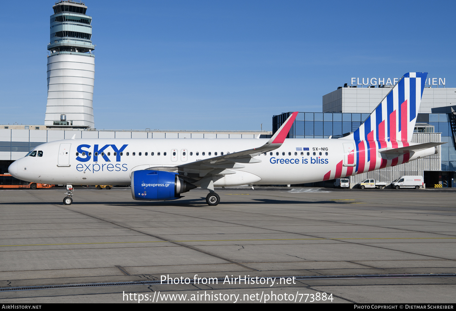 Aircraft Photo of SX-NIG | Airbus A320-251N | Sky Express | AirHistory.net #773884