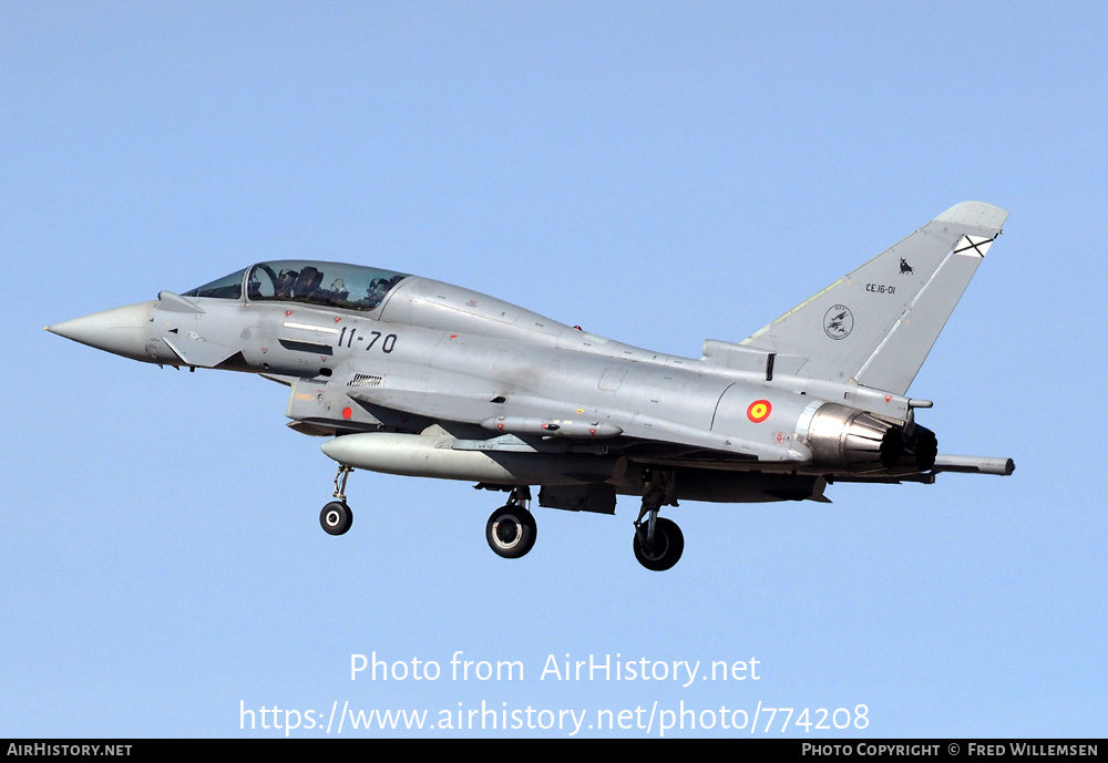 Aircraft Photo of CE16-01 | Eurofighter EF-2000 Typhoon T | Spain - Air Force | AirHistory.net #774208