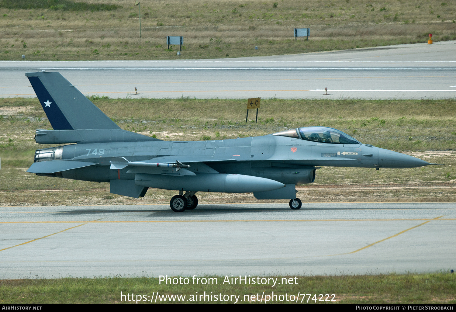 Aircraft Photo of 749 | General Dynamics F-16AM Fighting Falcon | Chile - Air Force | AirHistory.net #774222