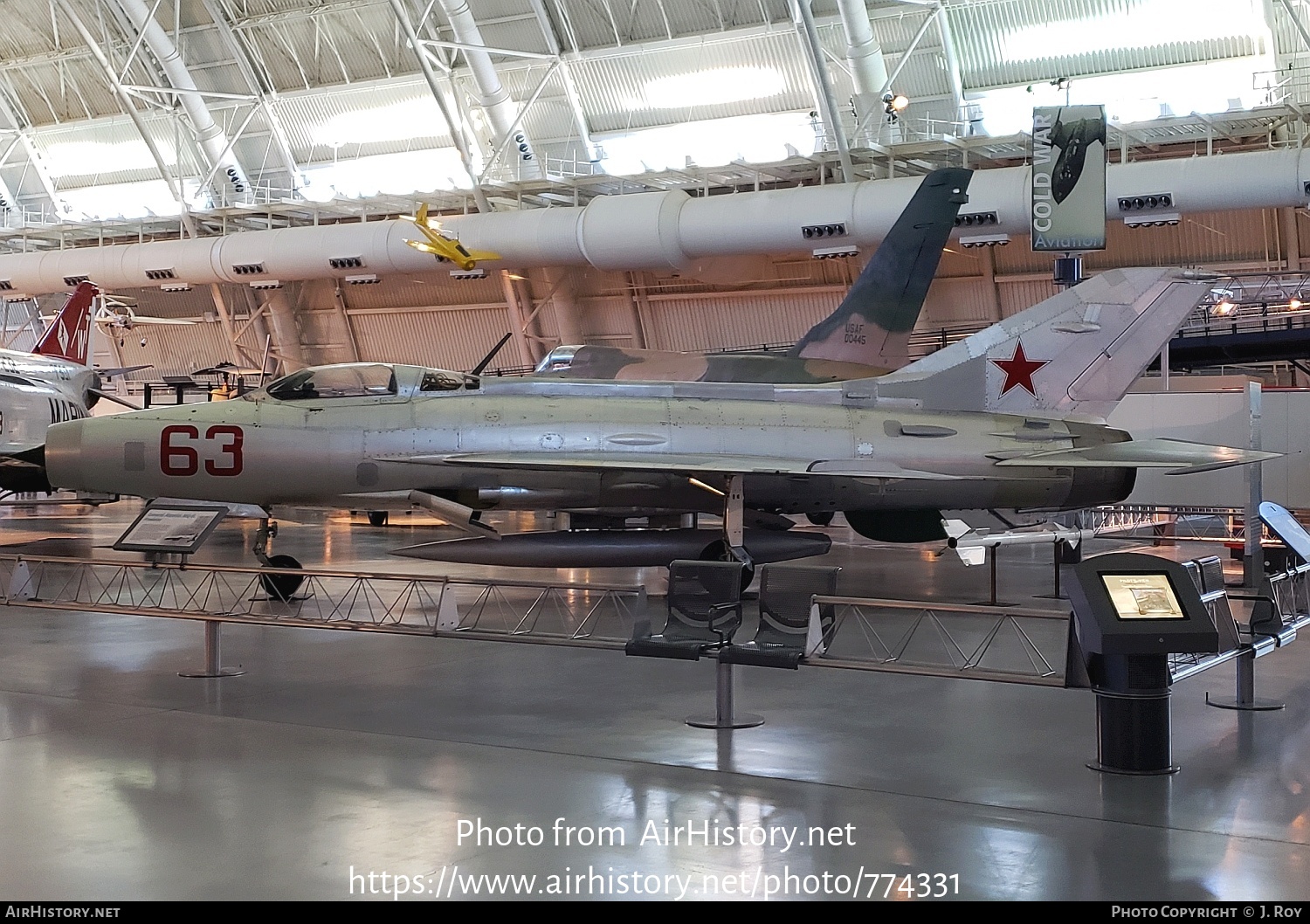 Aircraft Photo of 63 | Mikoyan-Gurevich MiG-21F-13 | Russia - Air Force | AirHistory.net #774331