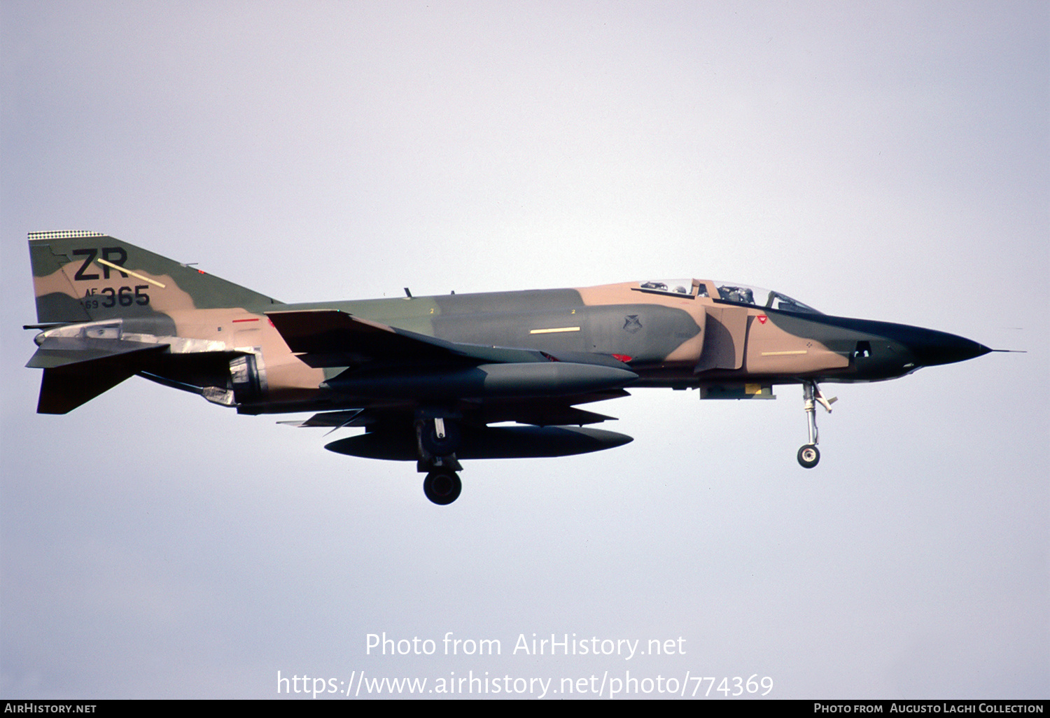 Aircraft Photo of 69-0365 / AF69-365 | McDonnell Douglas RF-4C Phantom II | USA - Air Force | AirHistory.net #774369