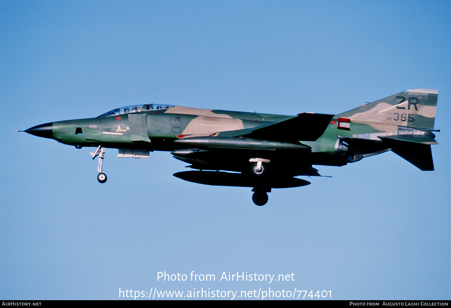 Aircraft Photo of 69-0365 / AF69-365 | McDonnell Douglas RF-4C Phantom II | USA - Air Force | AirHistory.net #774401