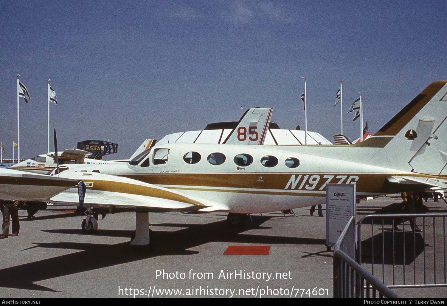 Aircraft Photo of N1977G | Cessna 421B Golden Eagle | AirHistory.net #774601