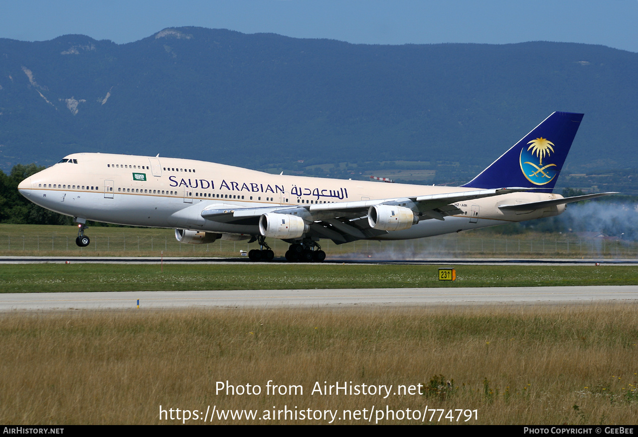 Aircraft Photo of HZ-AIR | Boeing 747-368 | Saudi Arabian Airlines | AirHistory.net #774791