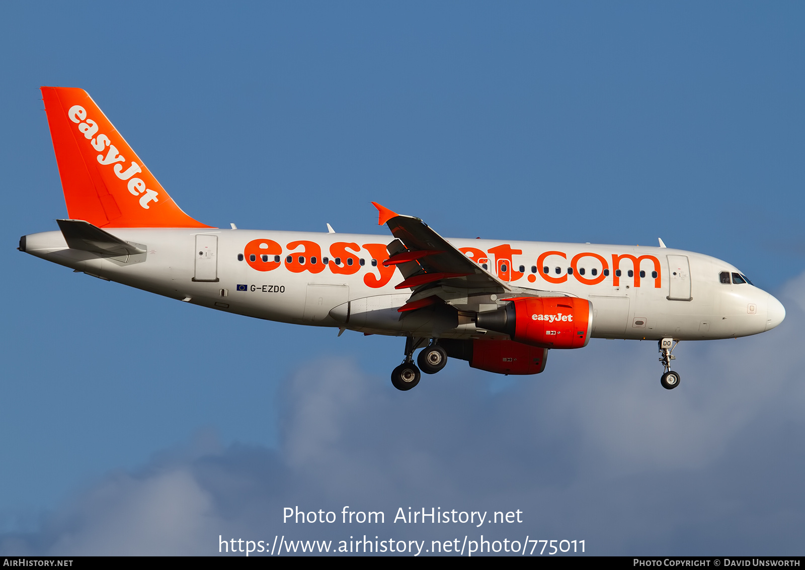 Aircraft Photo of G-EZDO | Airbus A319-111 | EasyJet | AirHistory.net #775011