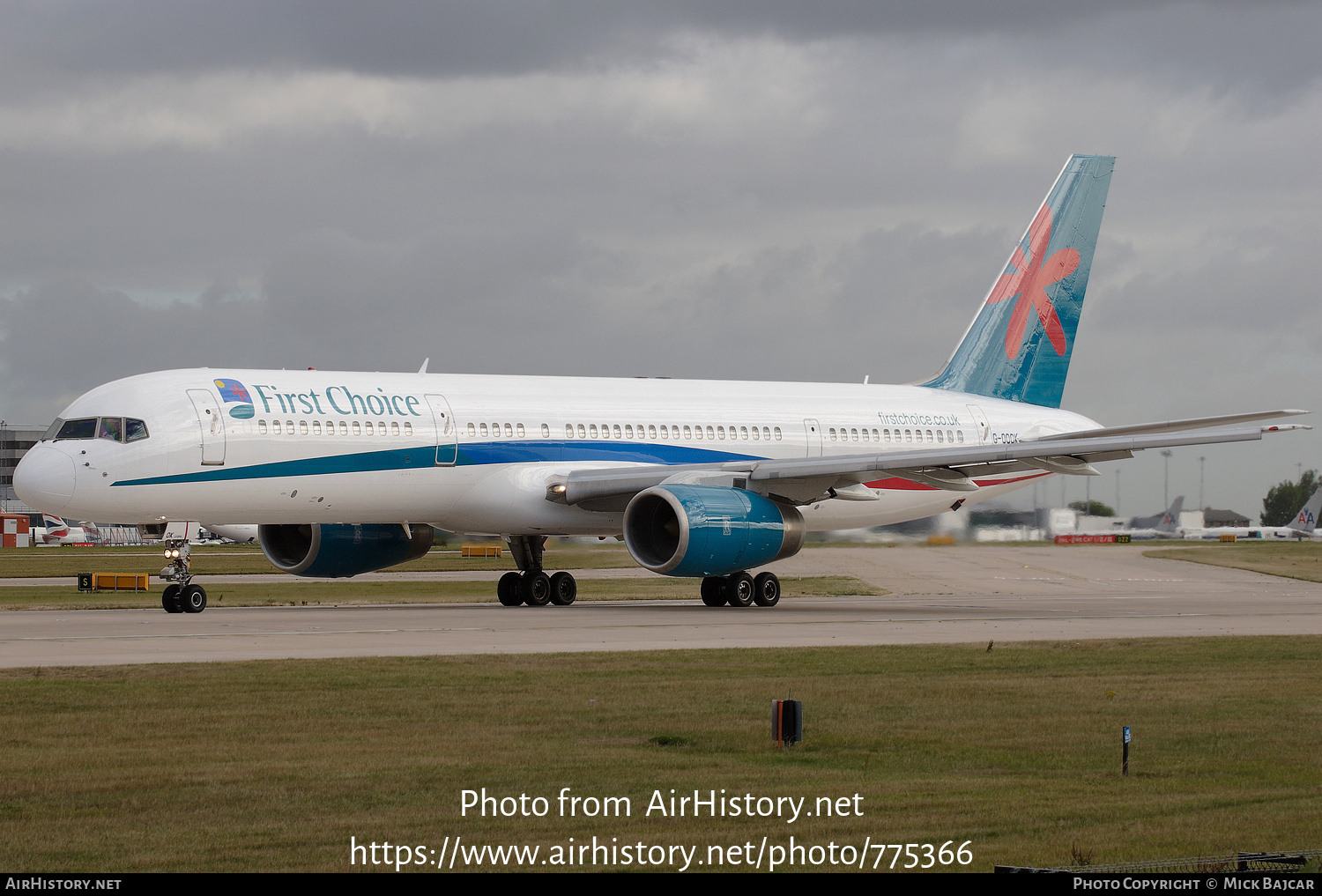 Aircraft Photo of G-OOOK | Boeing 757-236 | First Choice Airways | AirHistory.net #775366