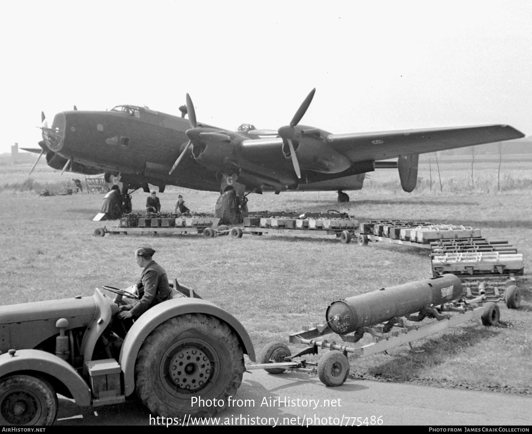 Aircraft Photo of U/K | Handley Page Halifax.. MkII. | Canada - Air Force | AirHistory.net #775486