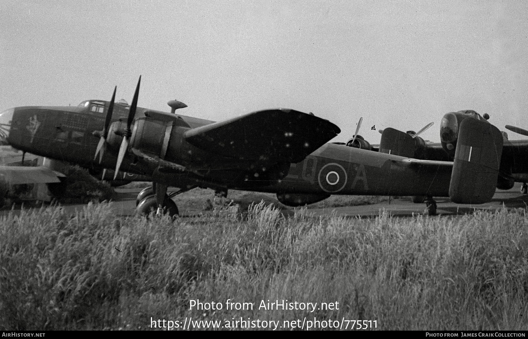 Aircraft Photo of JB363 | Handley Page Halifax.. MkII. | Canada - Air Force | AirHistory.net #775511