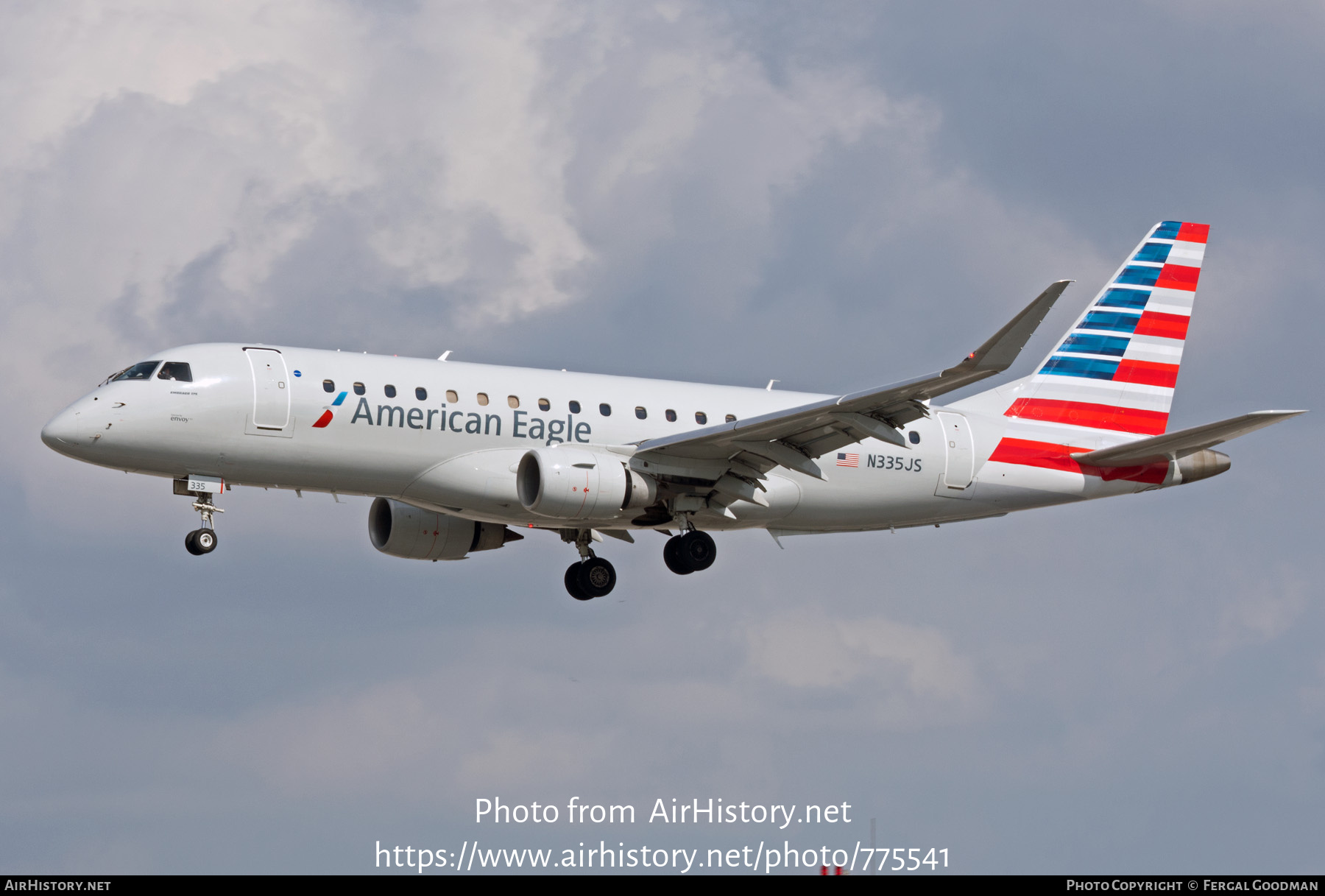 Aircraft Photo of N335JS | Embraer ERJ-175LR (ERJ-170-200 LR) | American Eagle | AirHistory.net #775541