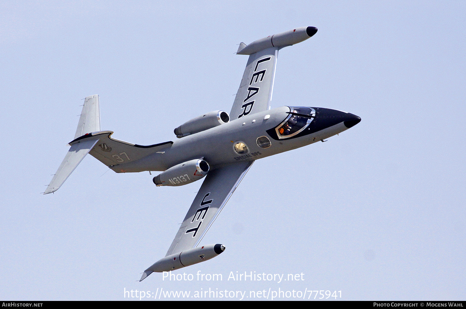 Aircraft Photo of N3137 | Lear Jet 24 | AirHistory.net #775941