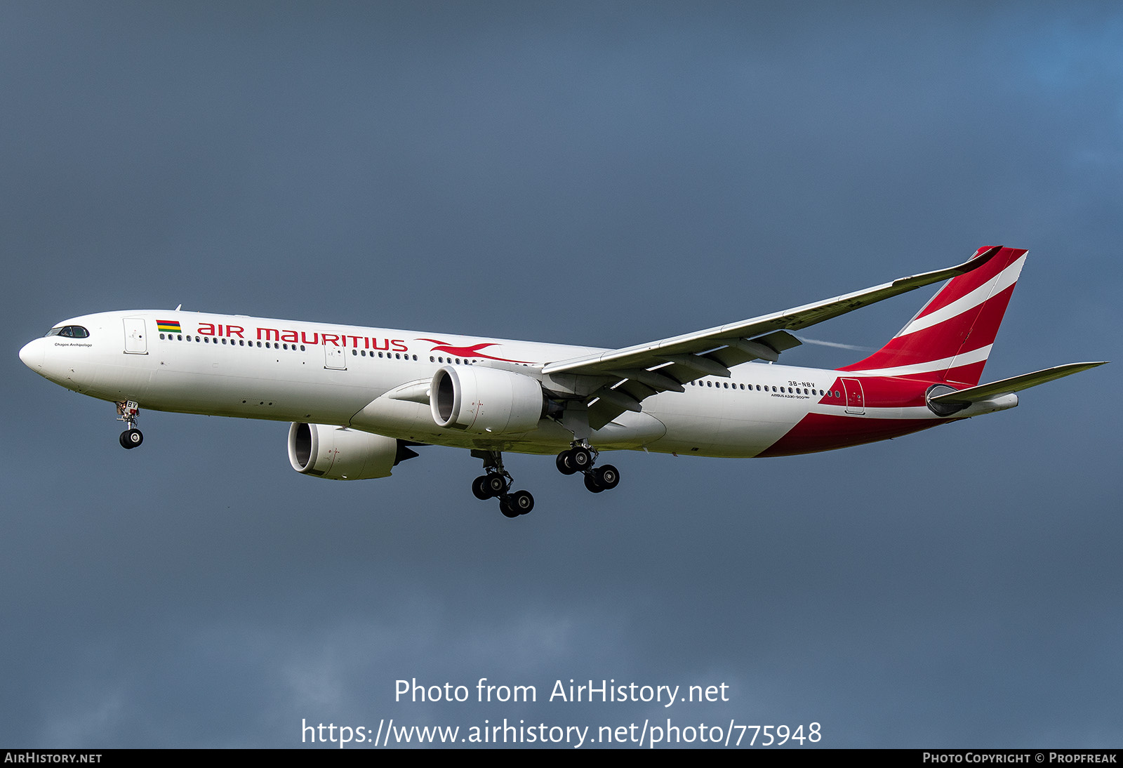 Aircraft Photo of 3B-NBV | Airbus A330-941N | Air Mauritius | AirHistory.net #775948