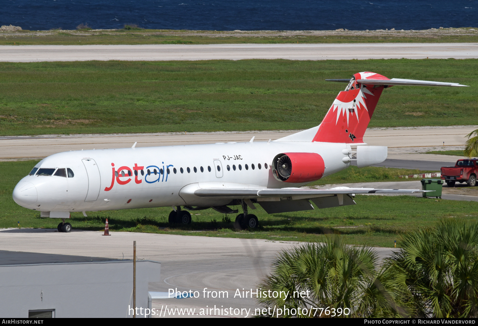 Aircraft Photo of PJ-JAC | Fokker 70 (F28-0070) | Jetair Caribbean | AirHistory.net #776390