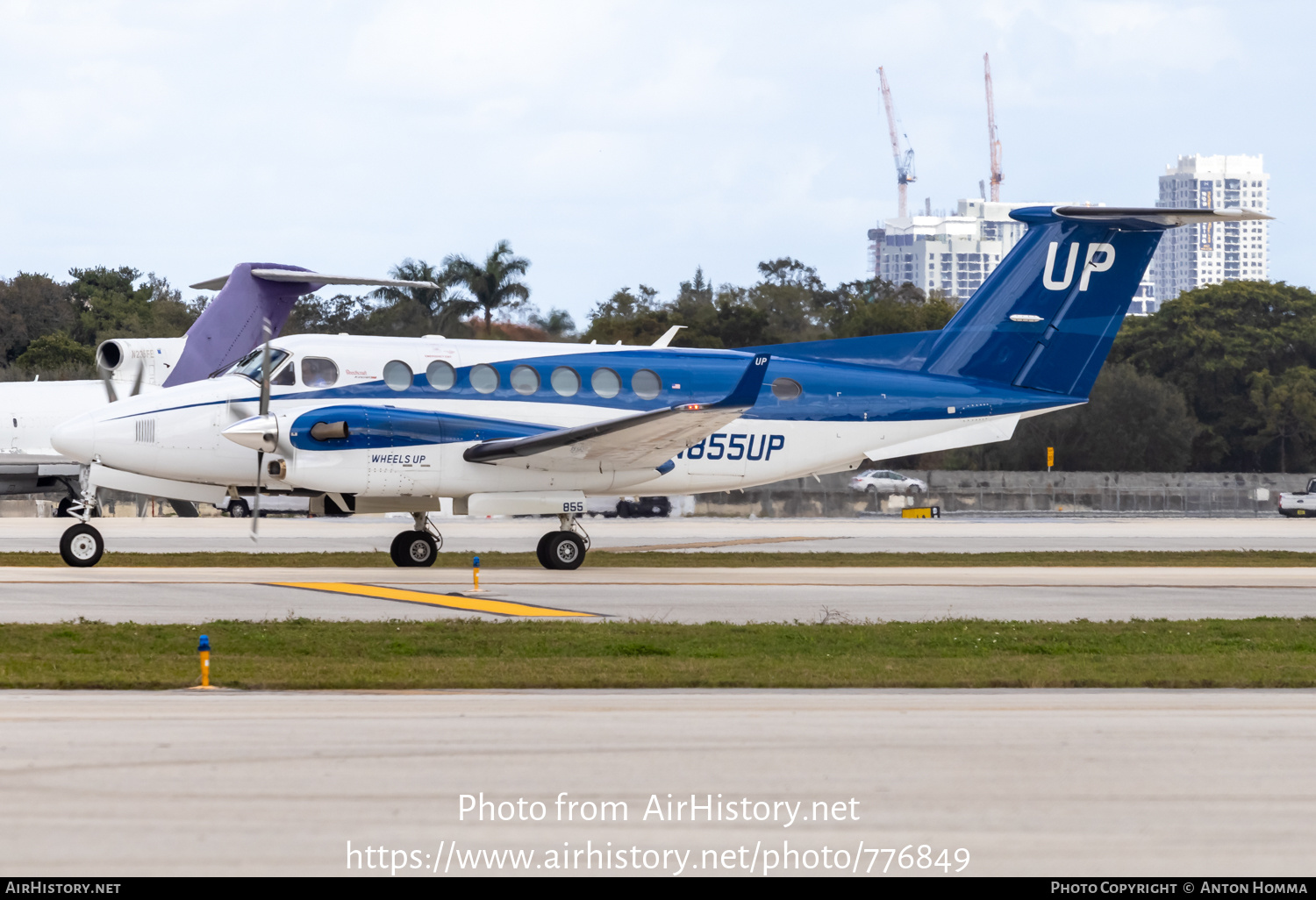 Aircraft Photo of N855UP | Beechcraft 350i King Air (B300) | Wheels Up | AirHistory.net #776849