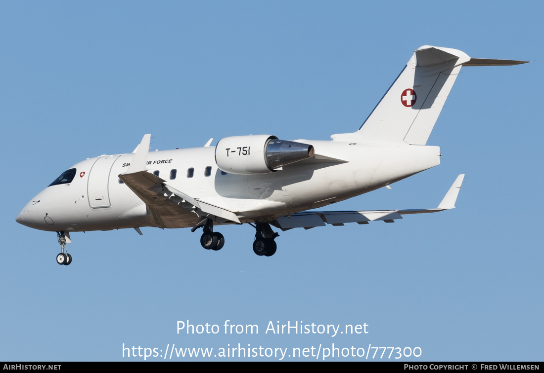 Aircraft Photo of T-751 | Bombardier Challenger 604 (CL-600-2B16) | Switzerland - Air Force | AirHistory.net #777300