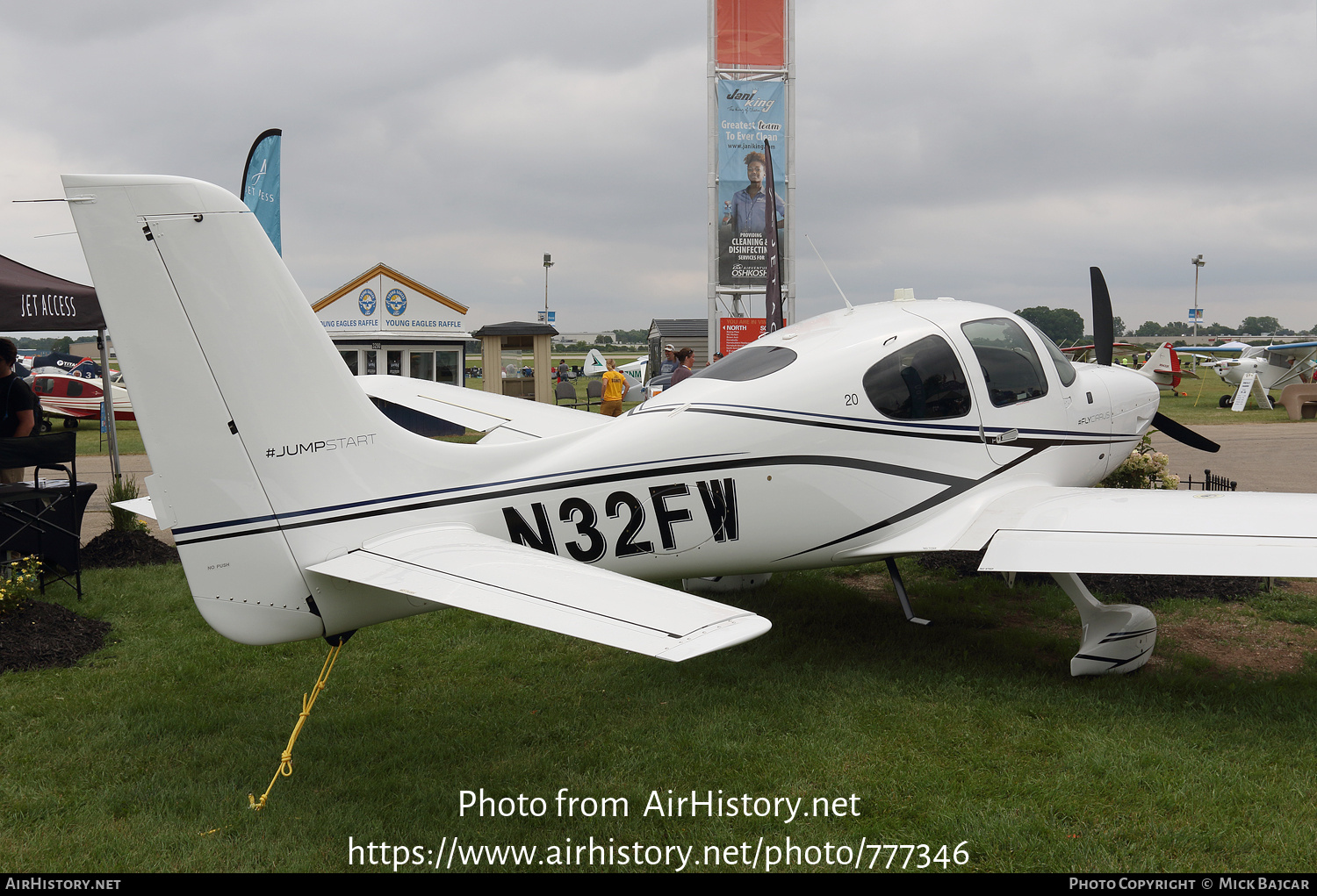 Aircraft Photo of N32FW | Cirrus SR-20 G6 | AirHistory.net #777346