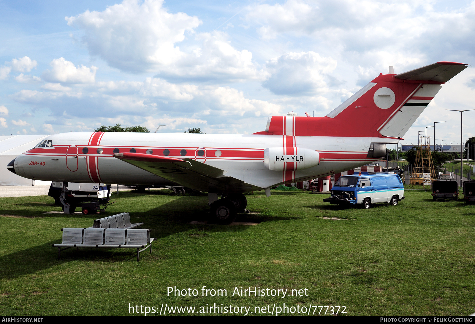 Aircraft Photo of HA-YLR | Yakovlev Yak-40E | LRI - Légiforgalmi és Repülőtéri Igazgatóságot - Flight Inspection Service | AirHistory.net #777372