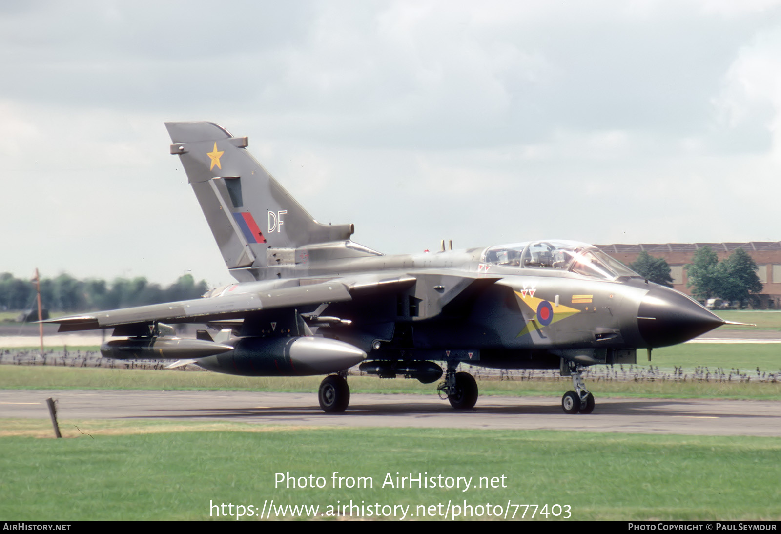 Aircraft Photo of ZD811 | Panavia Tornado GR1 | UK - Air Force | AirHistory.net #777403