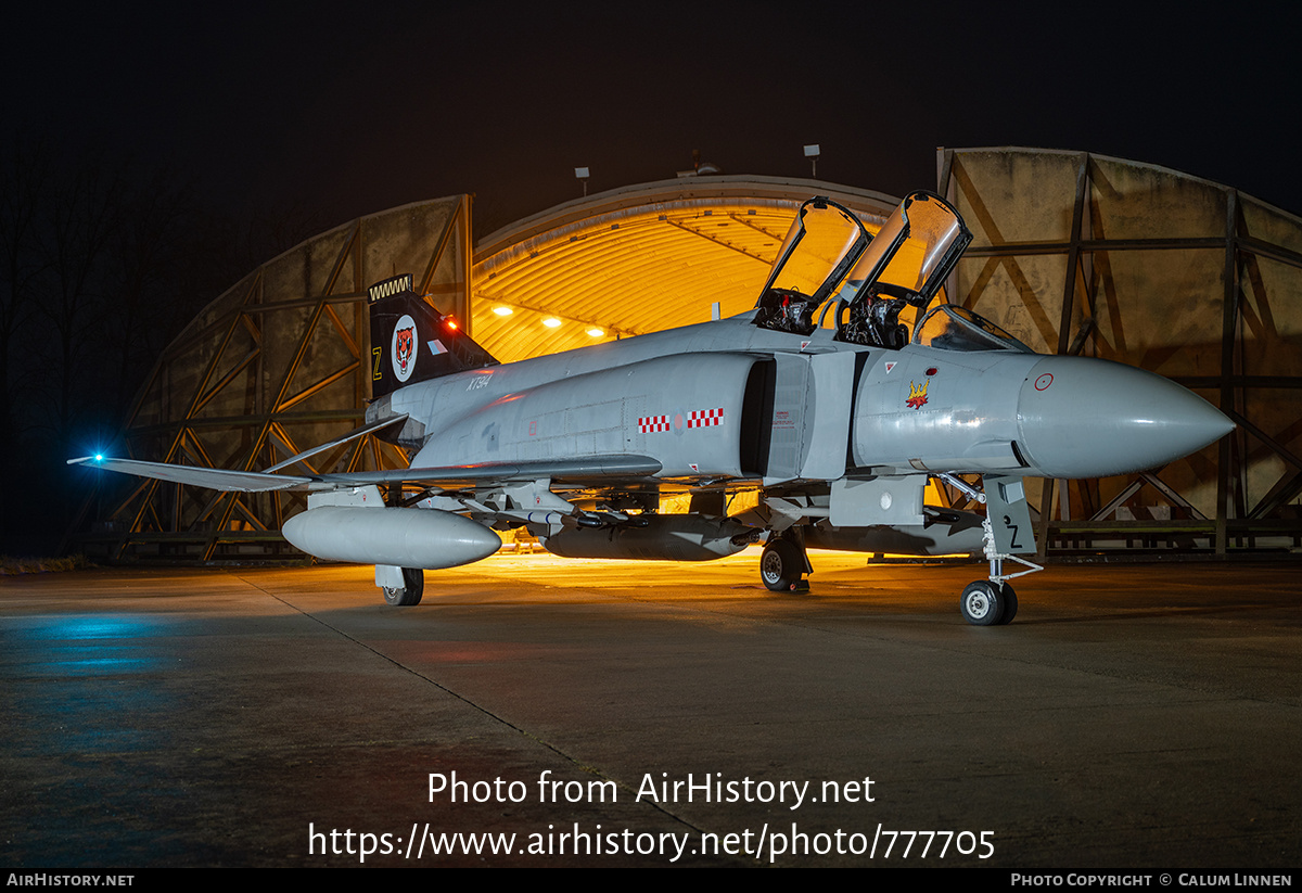 Aircraft Photo of XT914 | McDonnell Douglas F-4M Phantom FGR2 | UK - Air Force | AirHistory.net #777705