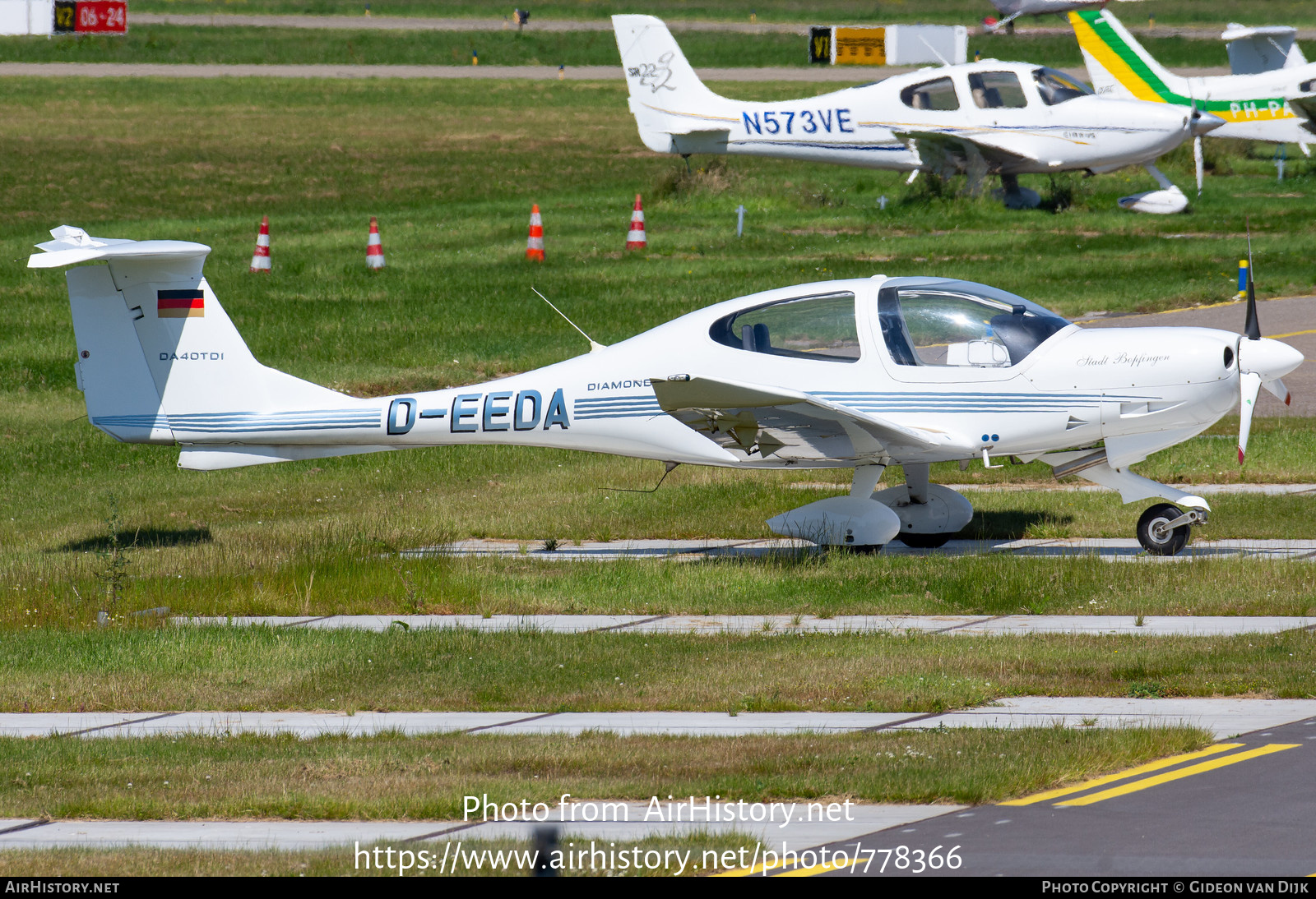 Aircraft Photo of D-EEDA | Diamond DA40D Diamond Star TDI | AirHistory.net #778366