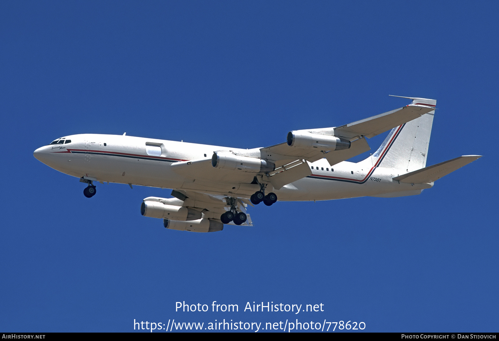 Aircraft Photo of N7381 | Boeing 720-060B | AirHistory.net #778620