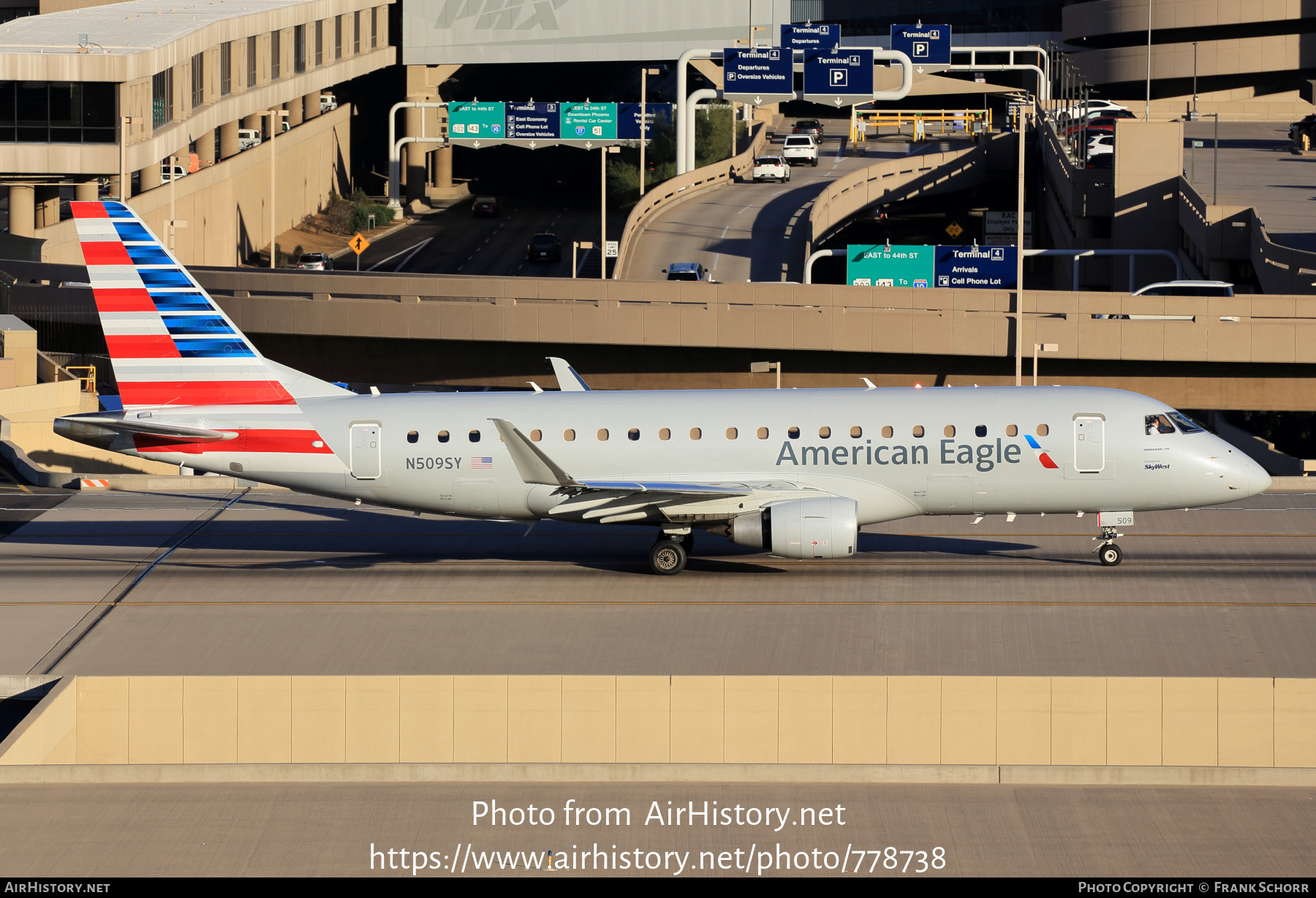 Aircraft Photo of N509SY | Embraer 175LR (ERJ-170-200LR) | American Eagle | AirHistory.net #778738