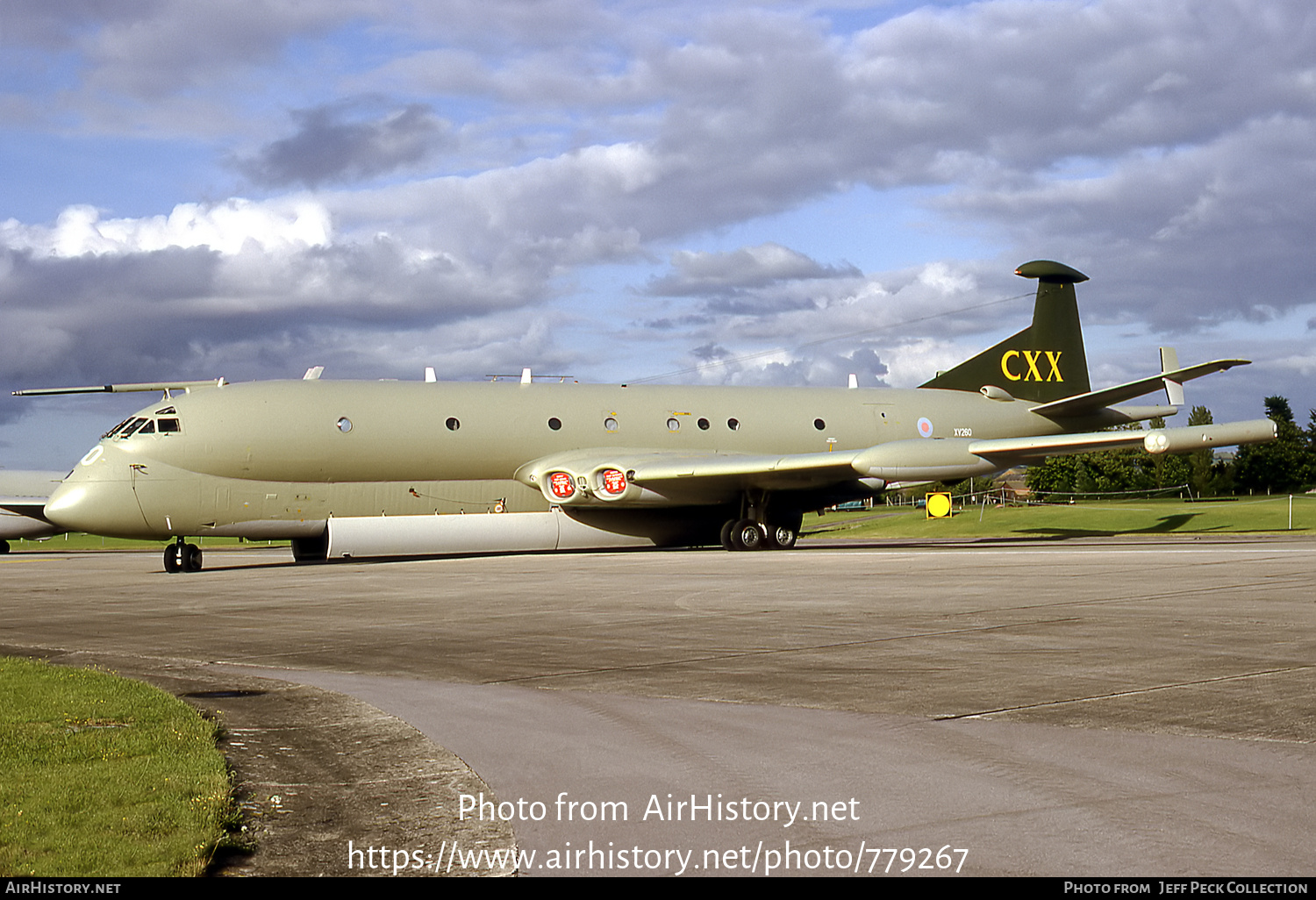 Aircraft Photo of XV260 | Hawker Siddeley HS-801 Nimrod MR.2P | UK - Air Force | AirHistory.net #779267