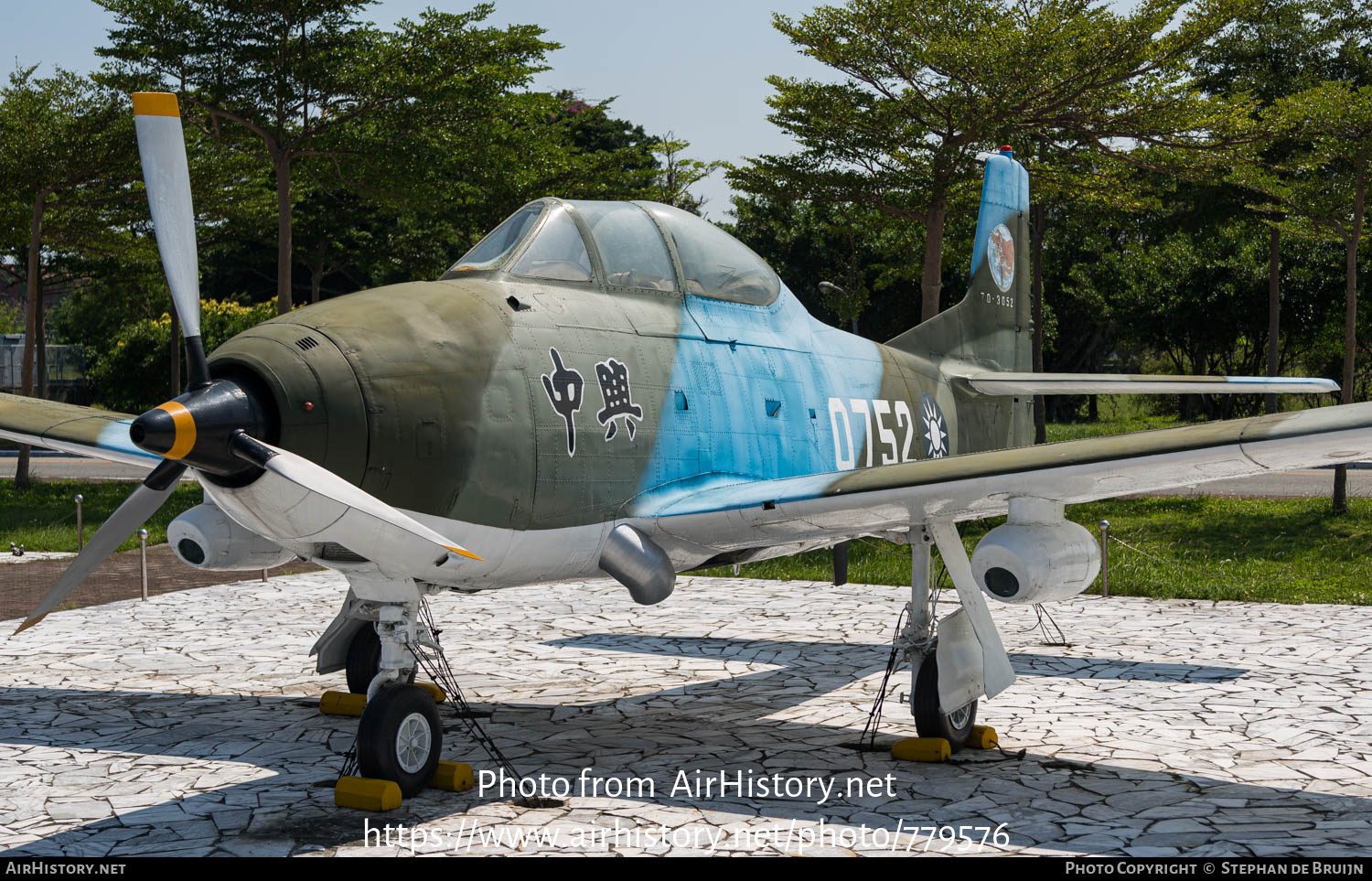 Aircraft Photo of 0752 | AIDC T-CH-1B | Taiwan - Air Force | AirHistory.net #779576