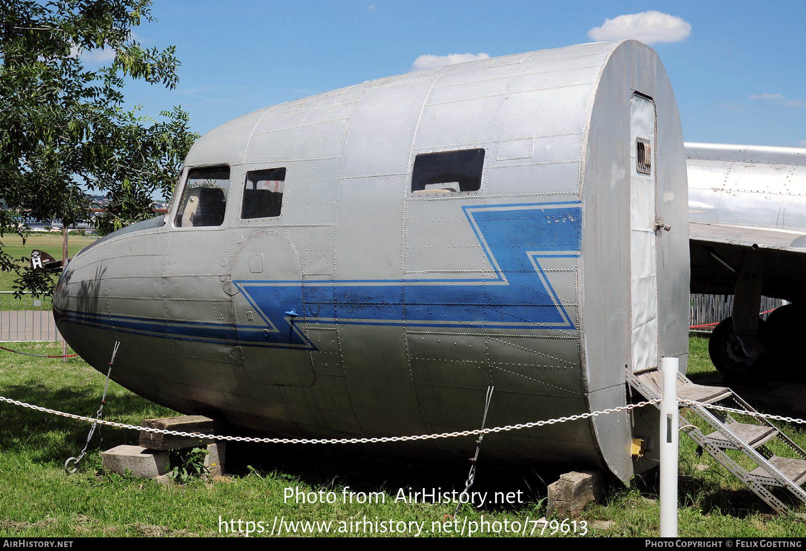 Aircraft Photo of HA-LIU | Lisunov Li-2T | Malév - Hungarian Airlines | AirHistory.net #779613