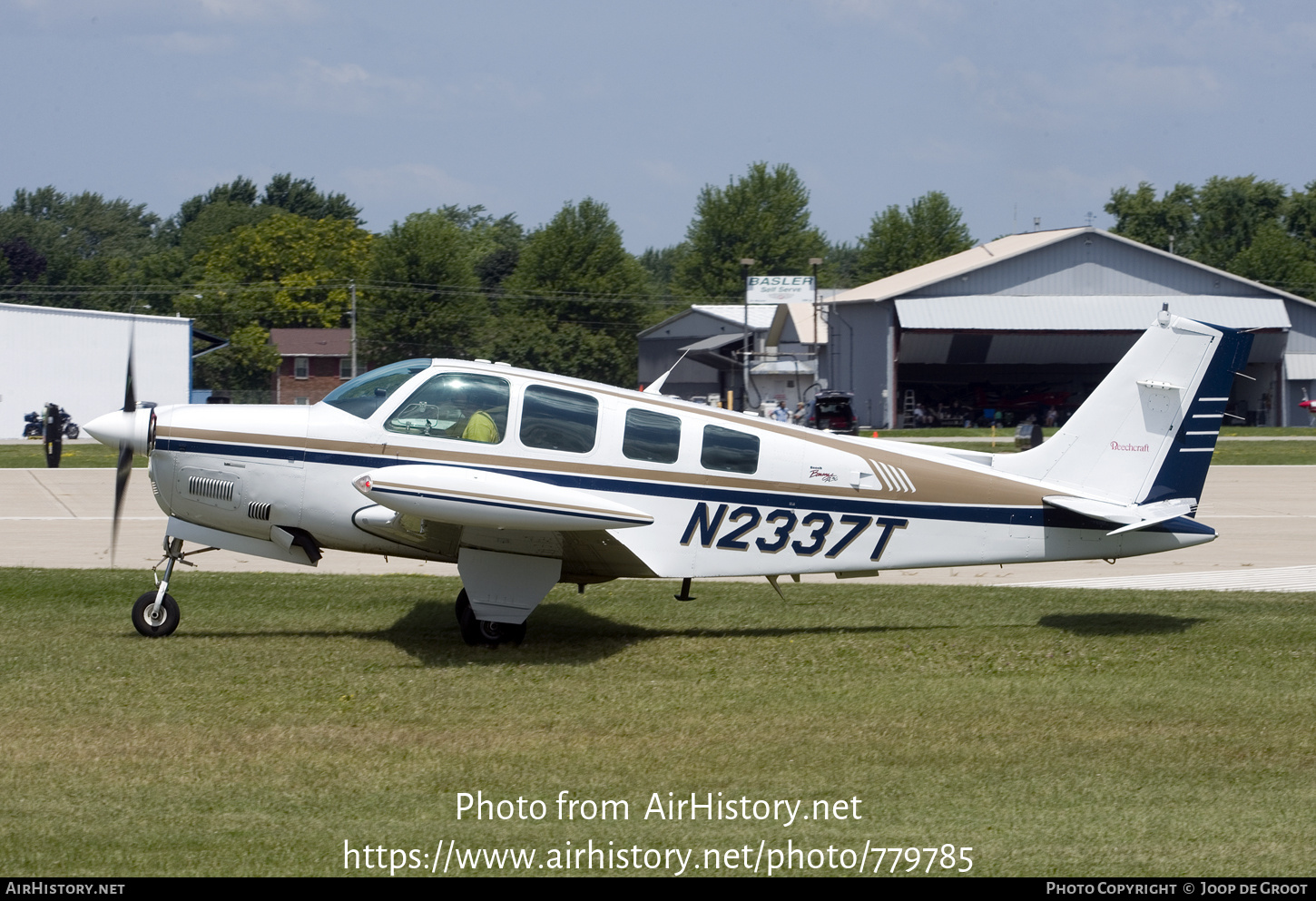 Aircraft Photo of N2337T | Raytheon A36 Bonanza 36 | AirHistory.net #779785