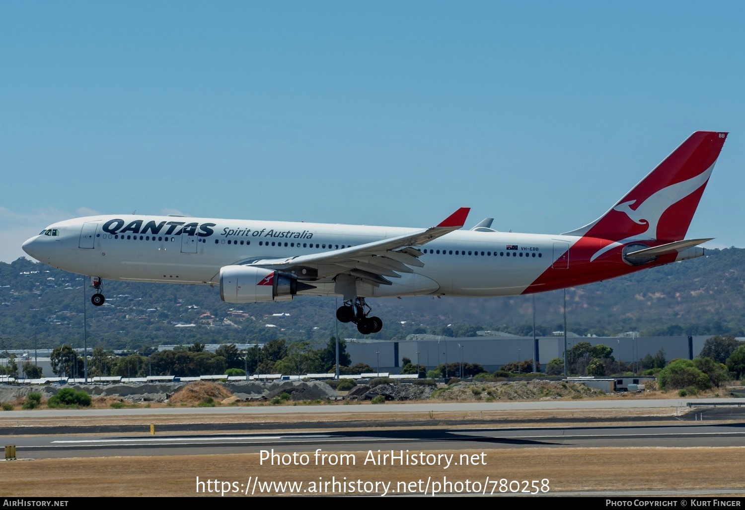 Aircraft Photo of VH-EBB | Airbus A330-202 | Qantas | AirHistory.net #780258