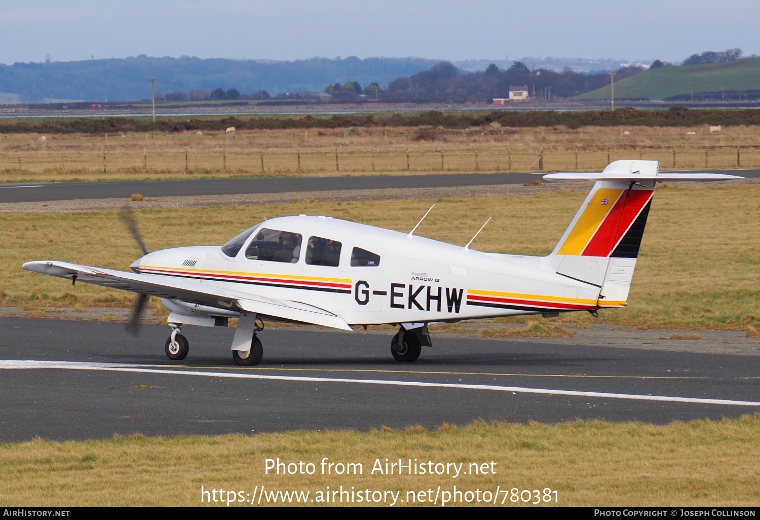 Aircraft Photo of G-EKHW | Piper PA-28RT-201T Turbo Arrow IV | AirHistory.net #780381