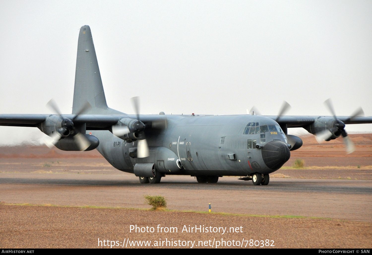 Aircraft Photo of 5152 | Lockheed C-130H-30 Hercules (L-382) | France - Air Force | AirHistory.net #780382