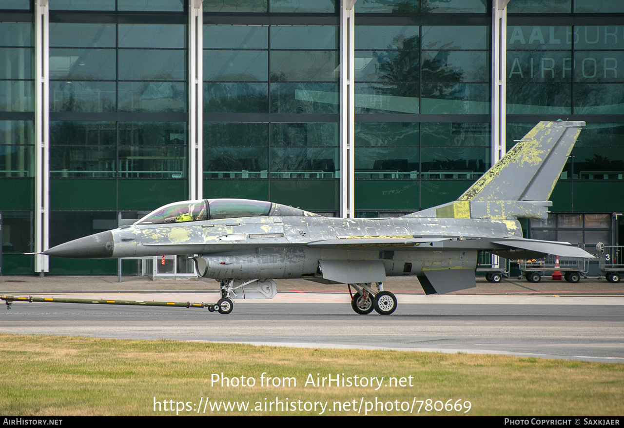 Aircraft Photo of ET-198 | General Dynamics F-16BM Fighting Falcon | Denmark - Air Force | AirHistory.net #780669