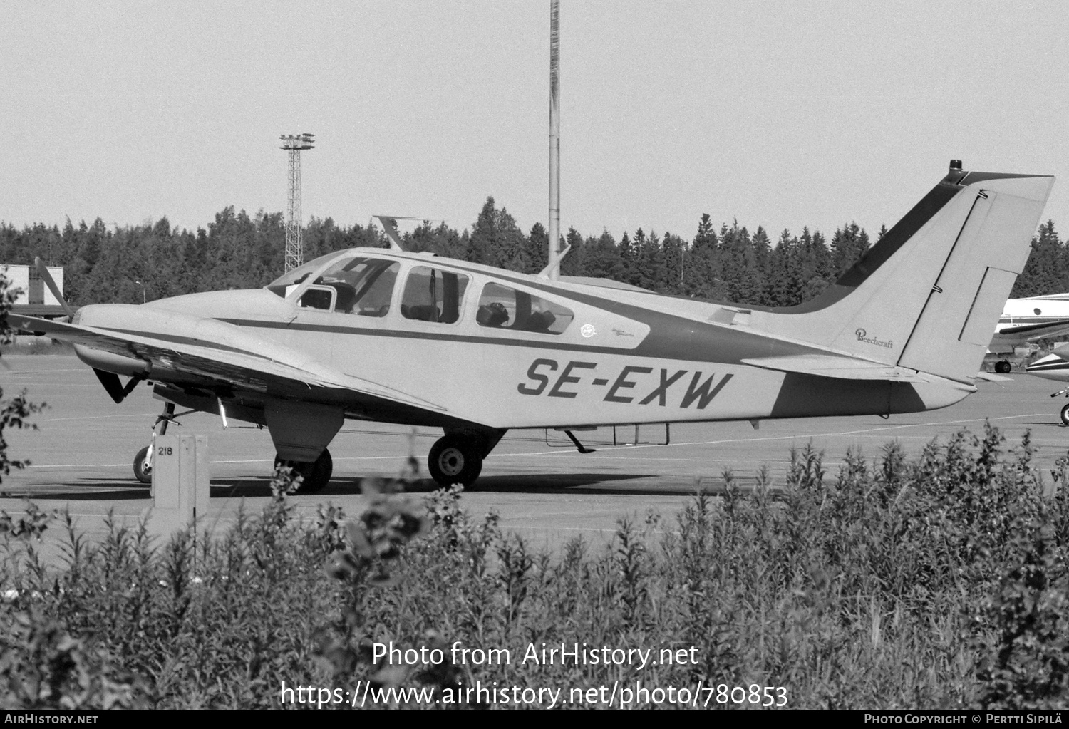 Aircraft Photo of SE-EXW | Beech B55 Baron (95-B55) | AirHistory.net #780853