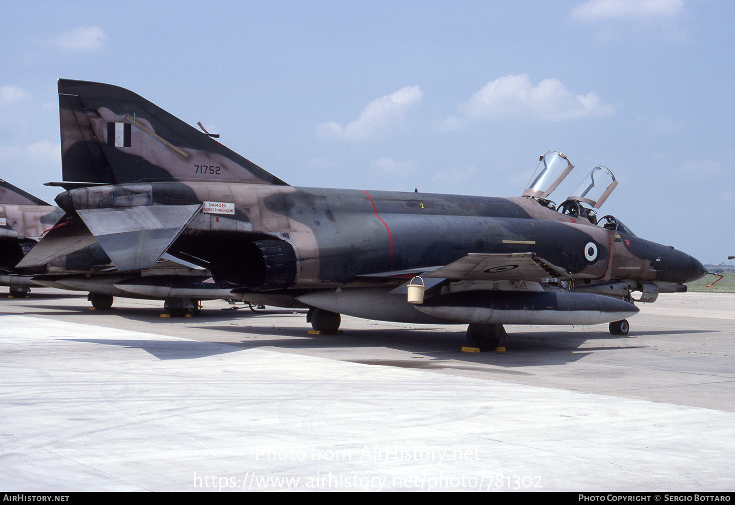 Aircraft Photo of 71752 | McDonnell Douglas F-4E Phantom II | Greece - Air Force | AirHistory.net #781302